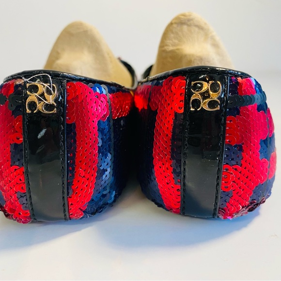 Coach Deborah Sequin Flat
Red Black or blue Gold sequins
Size 7-7.5 - Picture 5 of 16